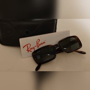 Vintage classic Ray Ban Sunglasses